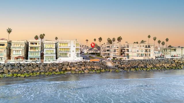 902 Pacific St, Oceanside, California 92054, ,Multi-Family,For Sale,Pacific St,240026159SD