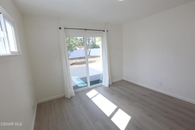 21935 Ybarra Road, Woodland Hills CA: https://media.crmls.org/mediaz/e110dbc3-8a9e-492c-82a5-d78446df887a.jpg