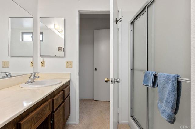 Detail Gallery Image 25 of 39 For 727 Nob Cir, Vista,  CA 92084 - 2 Beds | 2 Baths