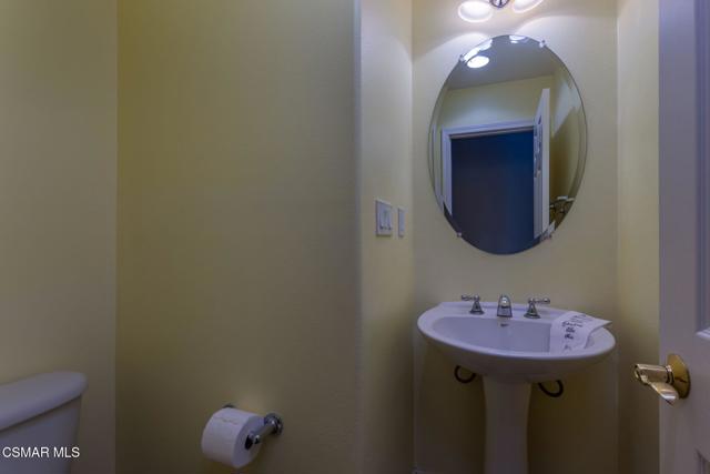 3343 Shadetree Way, Camarillo CA: https://media.crmls.org/mediaz/e112b6ee-6249-417a-ad1d-6ca9678c27ac.jpg