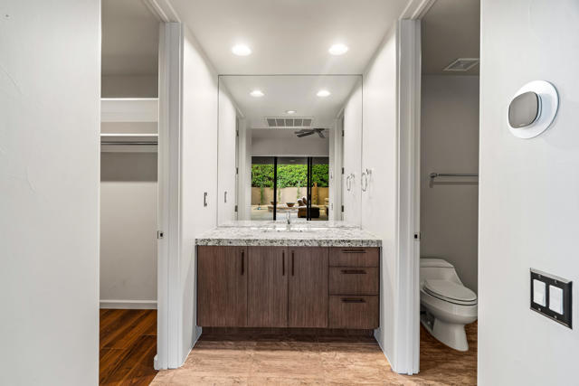 79200 Jack Rabbit Trail, La Quinta CA: https://media.crmls.org/mediaz/e112dab2-dfcd-4870-bc57-8b2bff9fe342.jpg