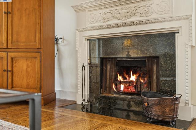 2070 Bush St, San Francisco CA: https://media.crmls.org/mediaz/e1142677-3fd1-4afc-ab9e-87a5489b9d68.jpg