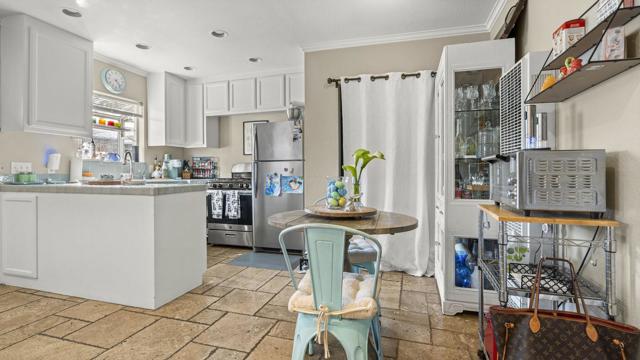 878 El Rio Drive, San Jose CA: https://media.crmls.org/mediaz/e11443c9-be68-4130-b7e9-672f1162fd13.jpg