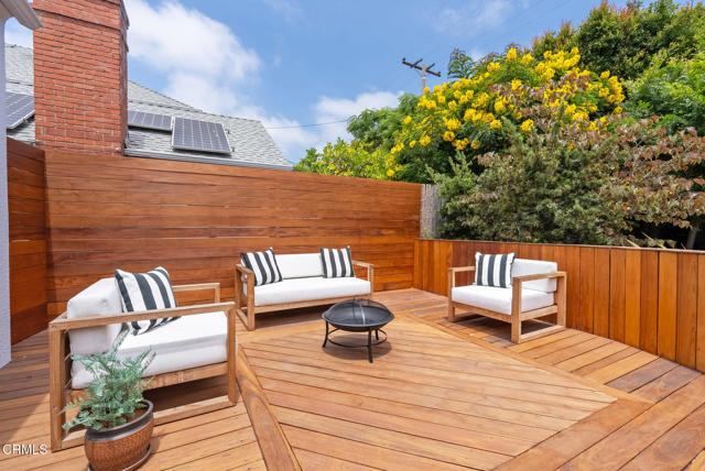 4160 Madison Avenue, Culver City CA: https://media.crmls.org/mediaz/e1148c21-f03d-4d8e-8abc-b3621da33113.jpg