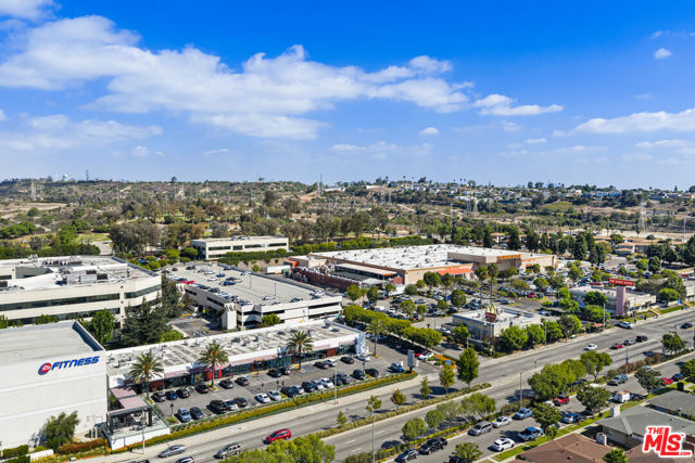 5040 W Slauson Avenue, Los Angeles CA: https://media.crmls.org/mediaz/e1156c52-0d4d-4bac-9391-c9fc7dd43a26.jpg