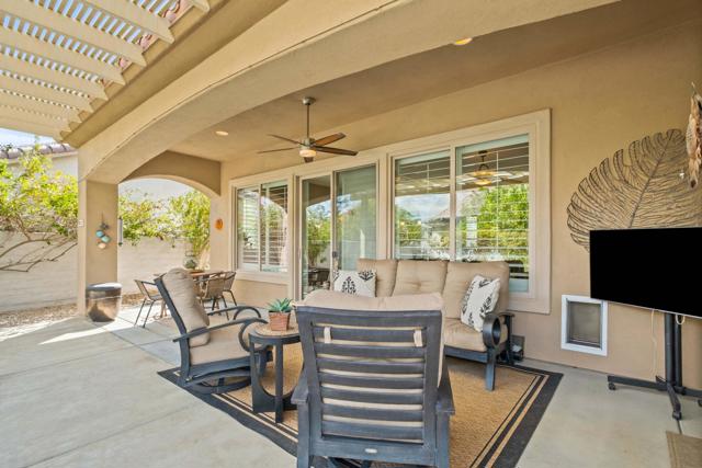 80166 Avenida Aliso, Indio CA: https://media.crmls.org/mediaz/e115a6b6-139f-46b0-a5b6-8da30439a4a7.jpg