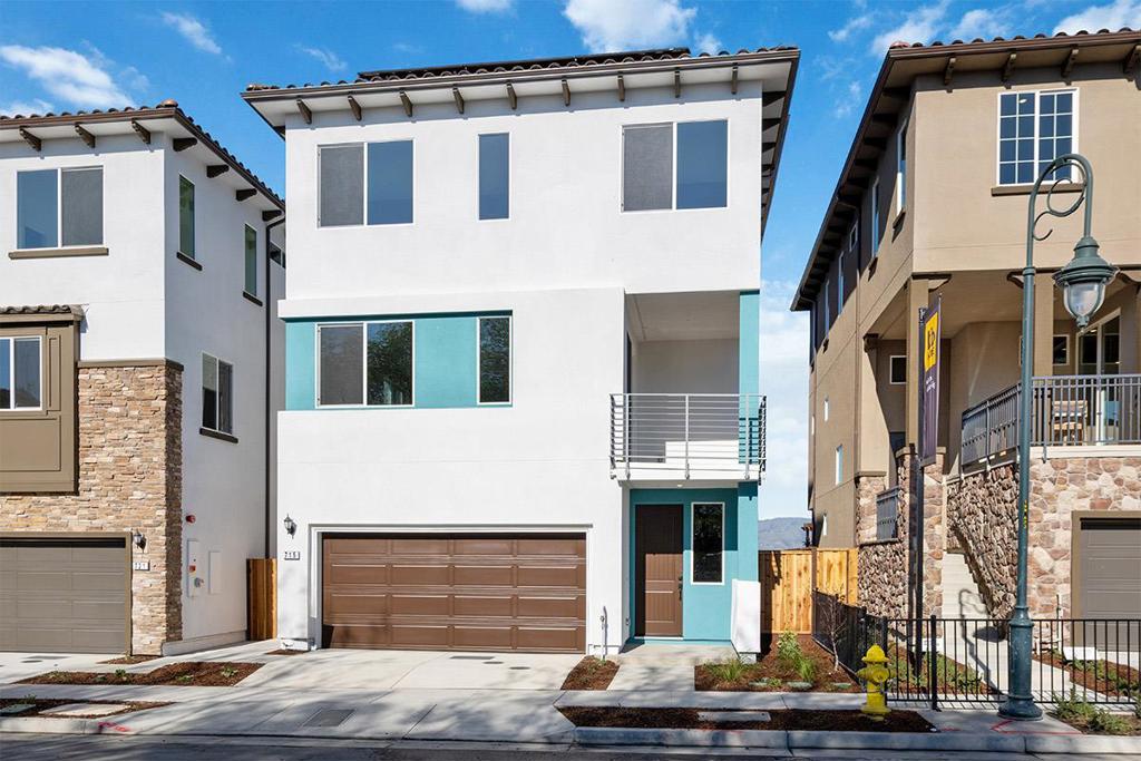 715 Altino Boulevard