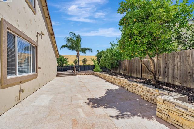 Image 44 of 60 For 5065 Carbondale Way