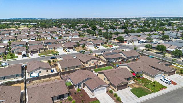 733 Marcelina Court, Merced CA: https://media.crmls.org/mediaz/e1167e57-33e3-42ff-9ef7-d5d6e4feace8.jpg