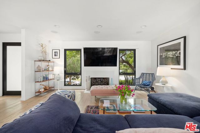 Image 3 for 582 Radcliffe Ave, Pacific Palisades, CA 90272