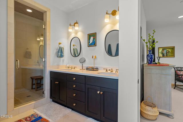 10525 Ojai Santa Paula Road, Ojai CA: https://media.crmls.org/mediaz/e1168fd9-02a2-4468-acd5-8a7e6d98efe6.jpg