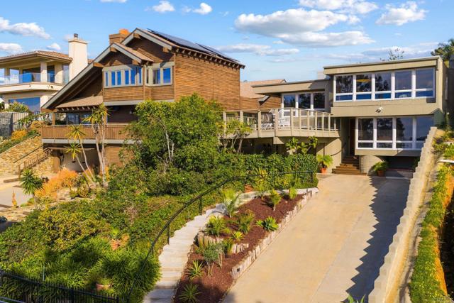 Detail Gallery Image 4 of 75 For 13635 Pine Needles Dr, Del Mar,  CA 92014 - 4 Beds | 3/1 Baths