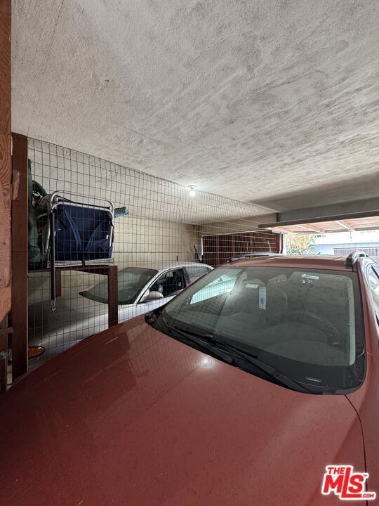 231 California Avenue, Santa Monica CA: https://media.crmls.org/mediaz/e1175a6a-8a1f-46ca-bcad-1c0f008010e0.jpg
