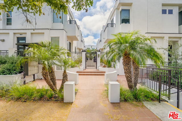 2512 28th Street, 102 photo 1
