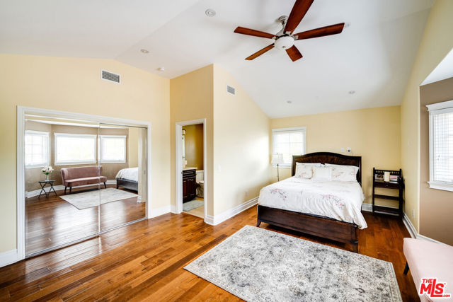 5966 ABERNATHY Drive, Los Angeles CA: https://media.crmls.org/mediaz/e118e6dd-aeaa-409b-8ca5-666024a42e00.jpg