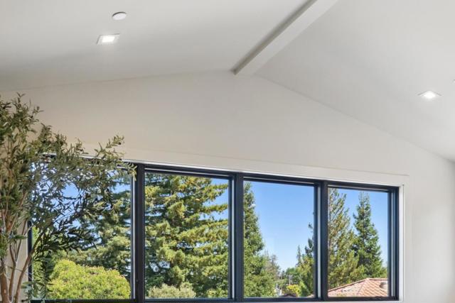 585 Cherry Avenue, Los Altos CA: https://media.crmls.org/mediaz/e1193c89-c56d-47cb-ac0e-7e8e0d5751de.jpg