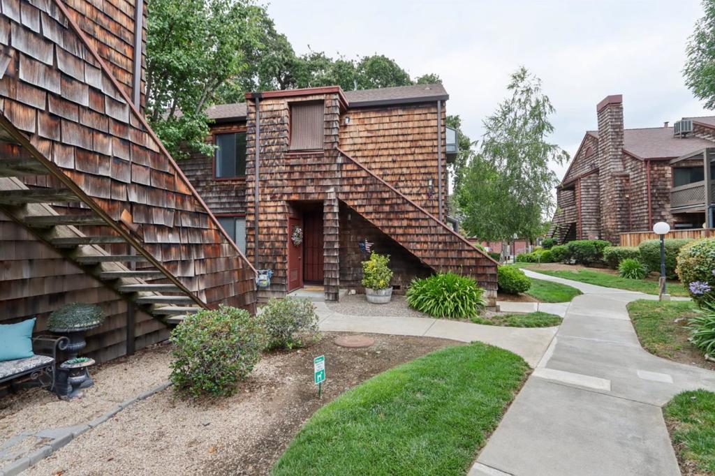 1555 Hecker Pass Road #E201