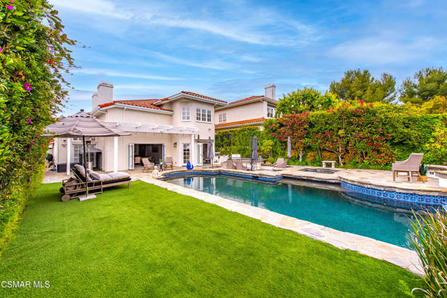 4646 Pine Valley Place, Westlake Village CA: https://media.crmls.org/mediaz/e11b48f5-f517-46d0-bfe6-de4cbf2a164d.jpg