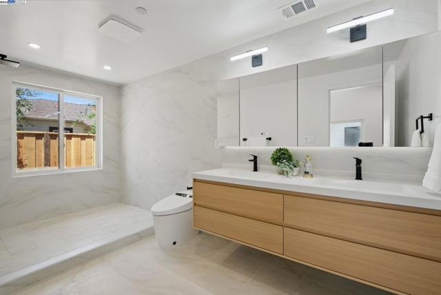 175 N Frances St, Sunnyvale CA: https://media.crmls.org/mediaz/e11c0c31-a656-46f9-a7f7-25e4787b14b4.jpg
