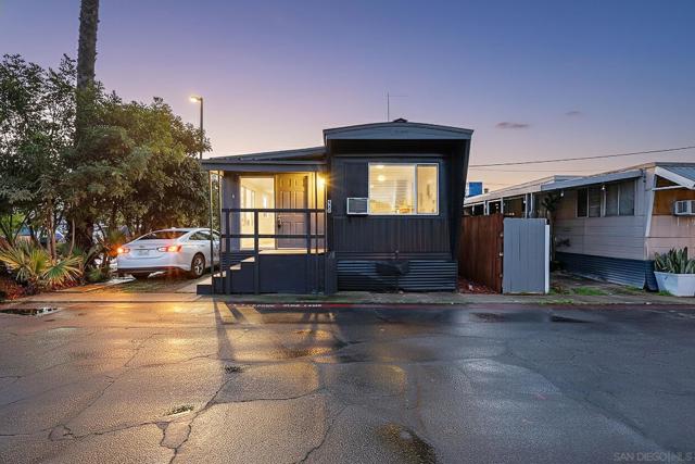 150 S Anza St, El Cajon CA: https://media.crmls.org/mediaz/e11c2c5a-01d5-41a9-8bd3-51788c5bf6dc.jpg