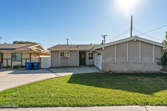 19844 Hemmingway Street, Winnetka CA: https://media.crmls.org/mediaz/e11cc3b3-127b-410b-83a1-5e8d384cbeef.jpg