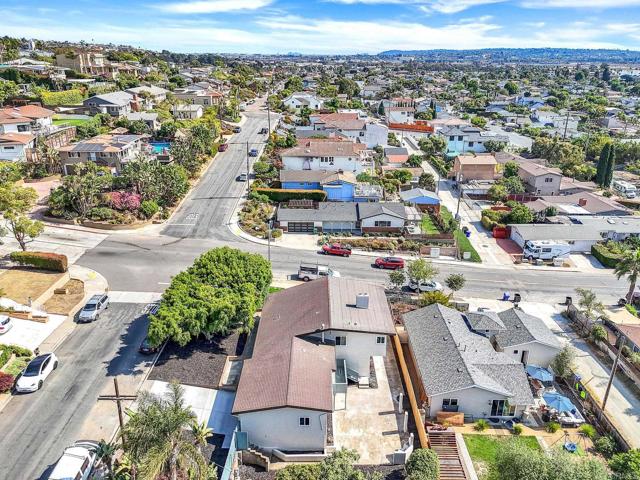 4542 Milton Street, San Diego CA: https://media.crmls.org/mediaz/e11ce79d-7ec4-46e4-825c-91c007ee3fc6.jpg