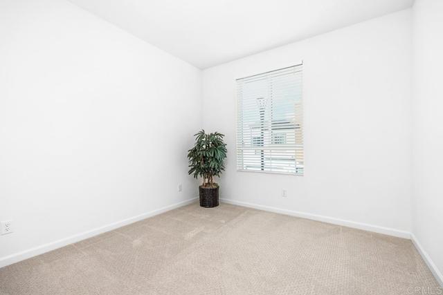 Detail Gallery Image 23 of 41 For 1047 Arrowood Trail, Vista,  CA 92081 - 3 Beds | 2/1 Baths