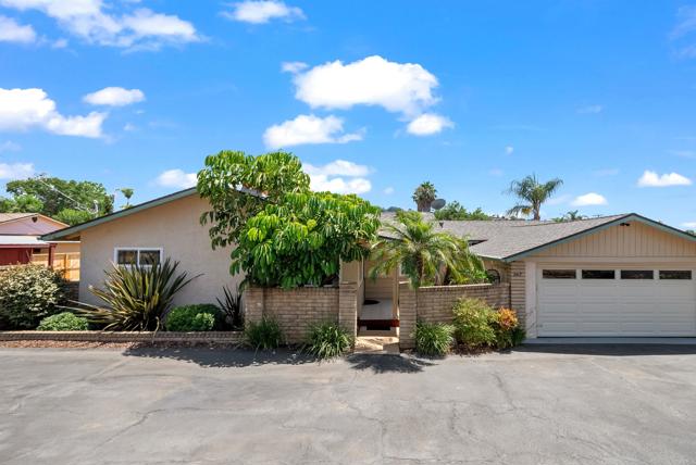 Detail Gallery Image 1 of 1 For 2417 Reed Rd., Escondido,  CA 92027 - 3 Beds | 2 Baths