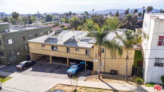 627 Coronado Terrace, Los Angeles CA: https://media.crmls.org/mediaz/e11f574b-f044-4bef-a489-b693f1d5f4af.jpg