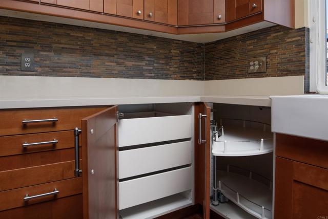 Detail Gallery Image 13 of 26 For 12615 Senda Acantilada, San Diego,  CA 92128 - 3 Beds | 2 Baths