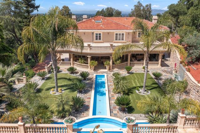 16840 Cypress Way, Los Gatos CA: https://media.crmls.org/mediaz/e11fc7f5-5a40-4656-b7a3-a2c84343e62b.jpg