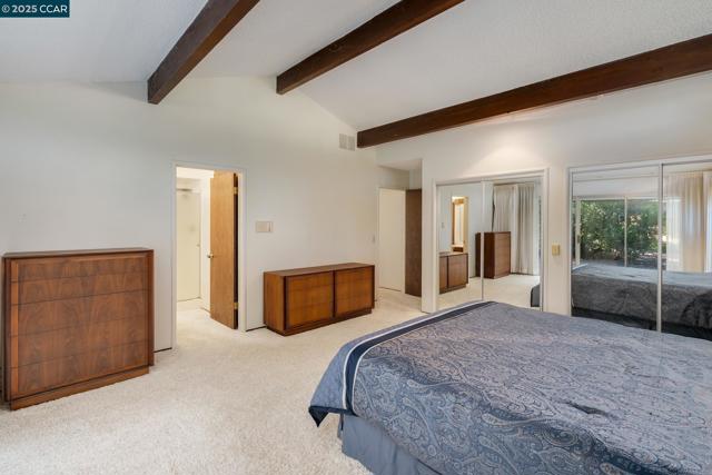 200 Lark Ln, Alamo CA: https://media.crmls.org/mediaz/e11fdc13-7570-47b4-9743-43783bfaed43.jpg
