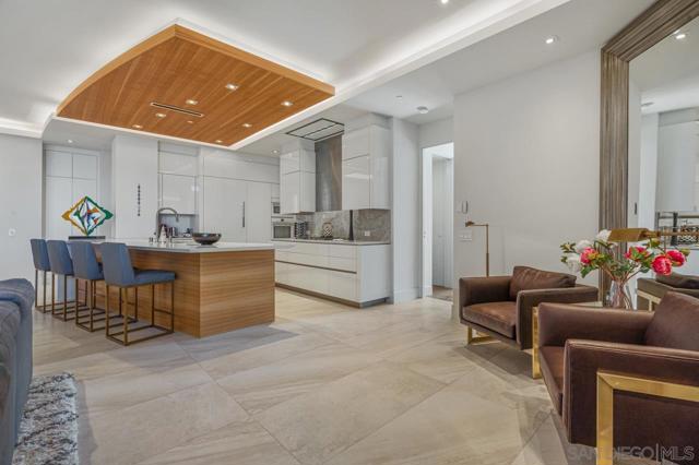 1020 Prospect St, La Jolla CA: https://media.crmls.org/mediaz/e12089eb-ffb1-4041-b4b3-13369a7a4bf1.jpg