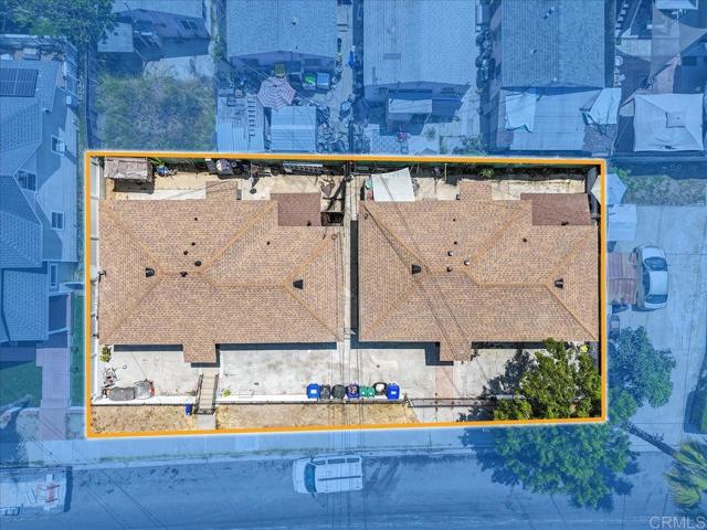 539 45 S 36th Street, San Diego CA: https://media.crmls.org/mediaz/e120e7ed-3cda-4c33-b2c8-6da9534ad2bd.jpg