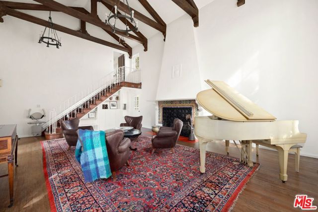 Drew Fenton | 311 Amalfi Drive Santa Monica CA | MLS: 7502806 Drew Fenton | 311 Amalfi Drive Santa Monica CA | MLS: 7502806