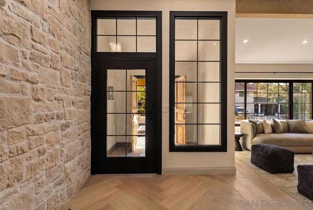 8390 Cliffridge - photo 9