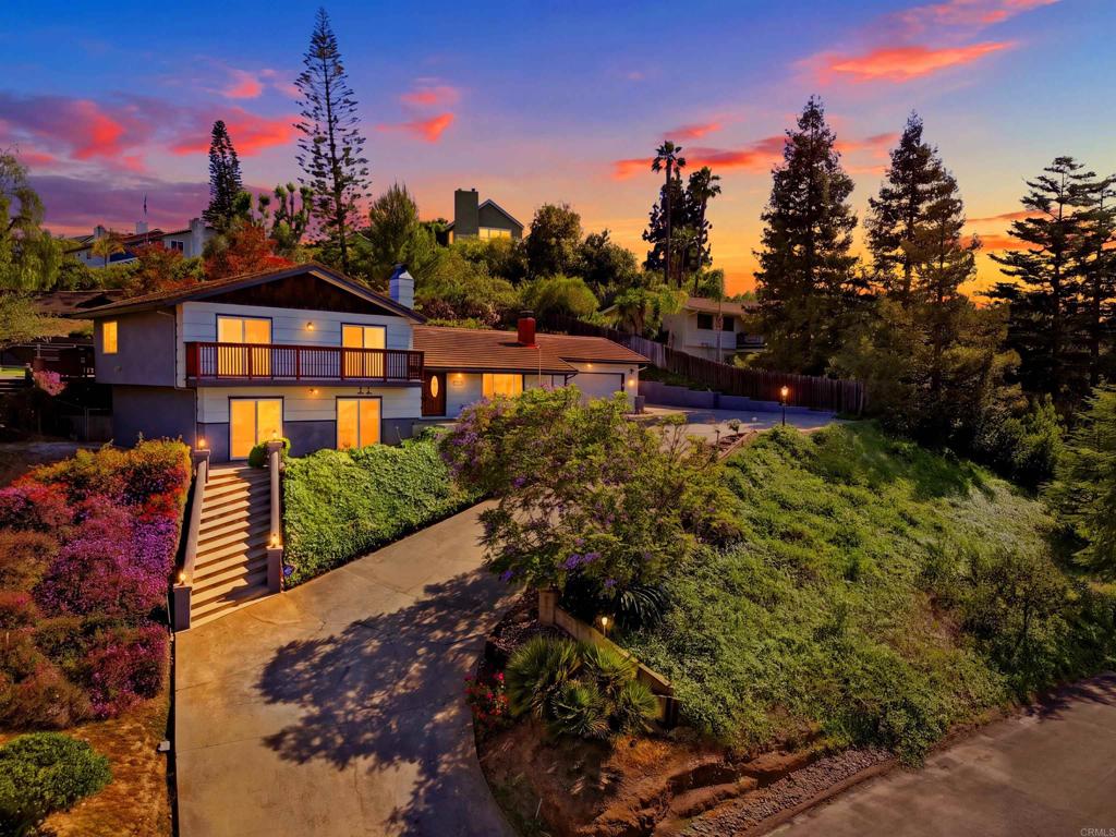 1045 Cima Dr