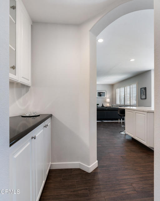 Detail Gallery Image 12 of 47 For 3731 N Hollingsworth Rd, Altadena,  CA 91001 - 5 Beds | 4/1 Baths