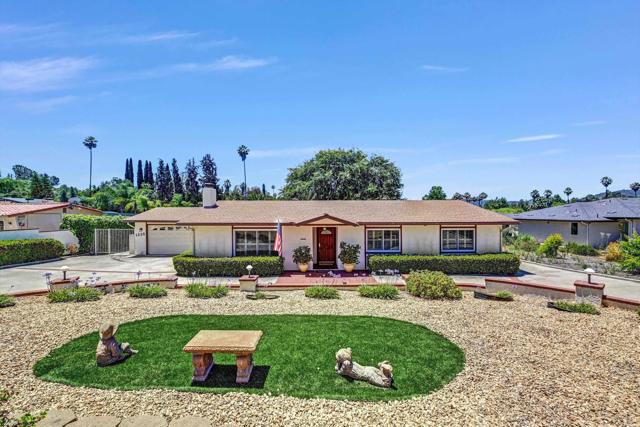 Detail Gallery Image 1 of 1 For 1235 via Rancho Pkwy, Escondido,  CA 92029 - 3 Beds | 2 Baths