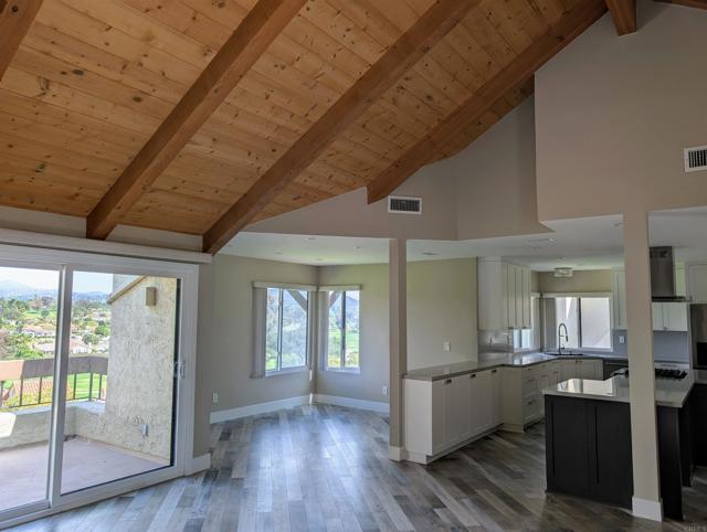 Detail Gallery Image 6 of 45 For 17453 Carnton Way, San Diego,  CA 92128 - 3 Beds | 3 Baths