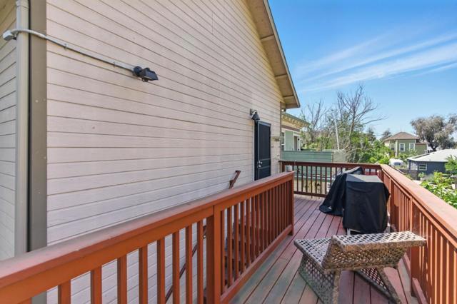 1915 West Street, Oakland CA: https://media.crmls.org/mediaz/e125961e-5cce-480a-970f-43cc32b4d519.jpg