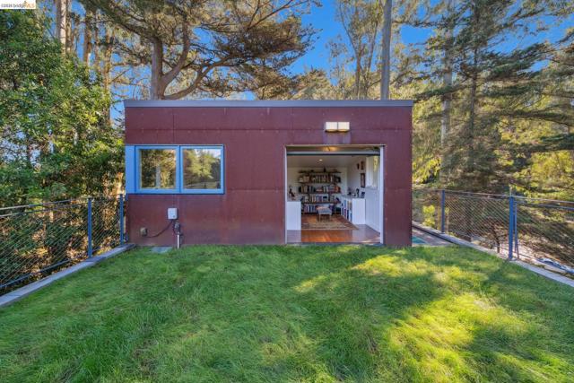 Image 51 of 60 For 8210 Skyline Blvd