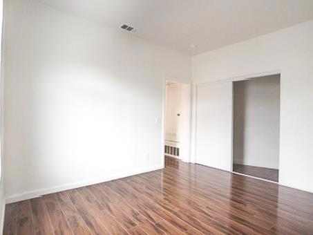 212 Village Lane, Daly City CA: https://media.crmls.org/mediaz/e1280806-ca09-4048-91c9-ae4dd348d4d0.jpg