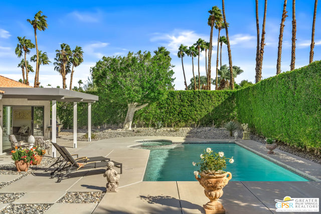 805 E El Cid, Palm Springs CA: https://media.crmls.org/mediaz/e128c48c-0246-42ca-adee-263369fc3f58.jpg