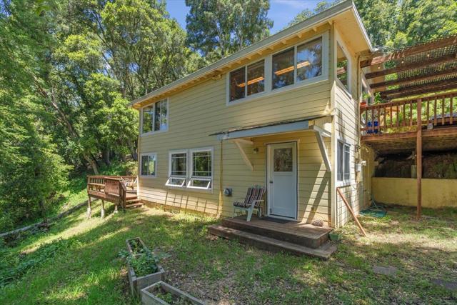 11949 Lakeshore Drive, Felton CA: https://media.crmls.org/mediaz/e128e295-d123-4b70-9d6e-425a62a52d58.jpg