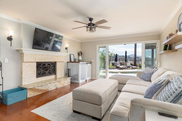 10667 Viacha Dr, Tierrasanta CA: https://media.crmls.org/mediaz/e1296796-e780-4f6d-a3d3-d4604dc676fa.jpg