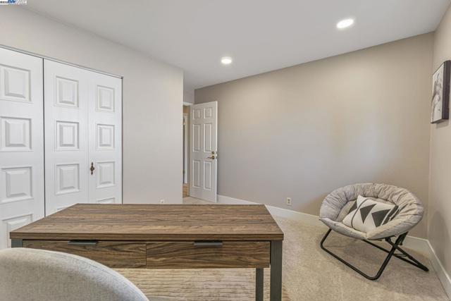 36 Barcelona Ct, Danville CA: https://media.crmls.org/mediaz/e12a6094-f164-43dc-9b87-a1bbc8b0a313.jpg