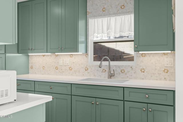 Detail Gallery Image 5 of 20 For 3971 Flower St, Ventura,  CA 93003 - 3 Beds | 1 Baths