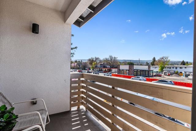 927 Woodside Road, Redwood City CA: https://media.crmls.org/mediaz/e12b5d61-950e-4f41-8f32-c47bee70b2a1.jpg
