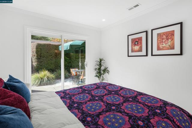 2933 Ptarmigan Dr, Walnut Creek CA: https://media.crmls.org/mediaz/e12b61f7-3729-40a5-8a11-75cc43b2fab7.jpg